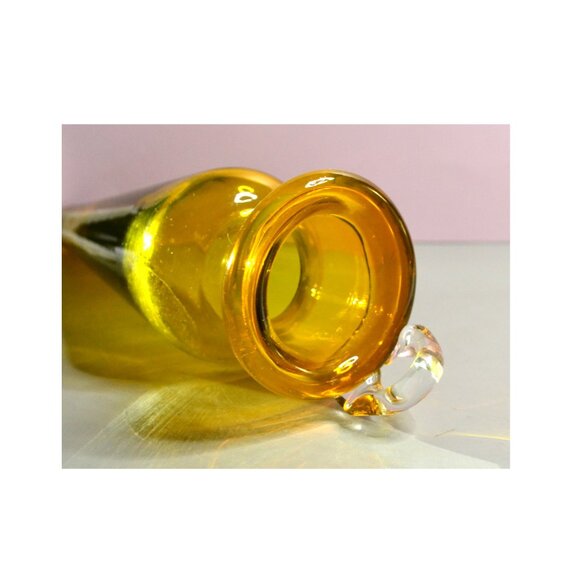 Vintage Amber Glass Hanging Bud Vase Wall Mount Boho Decor Accent - Picture 5 of 5